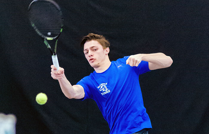 Hillsdale Closes in on G-MAC Title After 9-0 Win Over Walsh