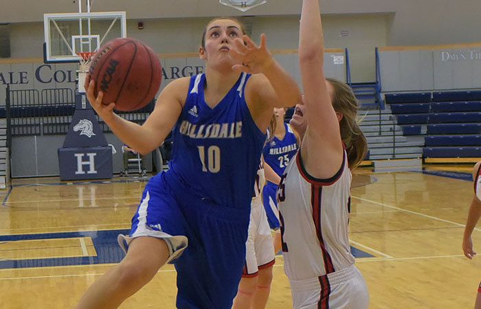 Gray's Milestone, Record Rebounding Lead Charger Women to 6th Straight Win