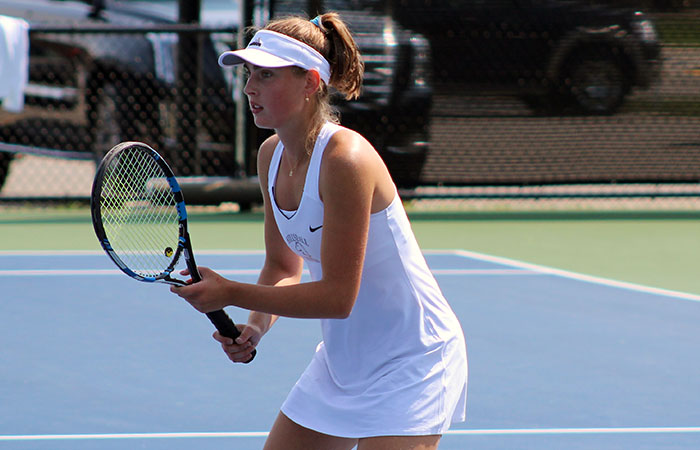Hillsdale Shuts Out Kentucky Wesleyan in Women's Tennis 9-0