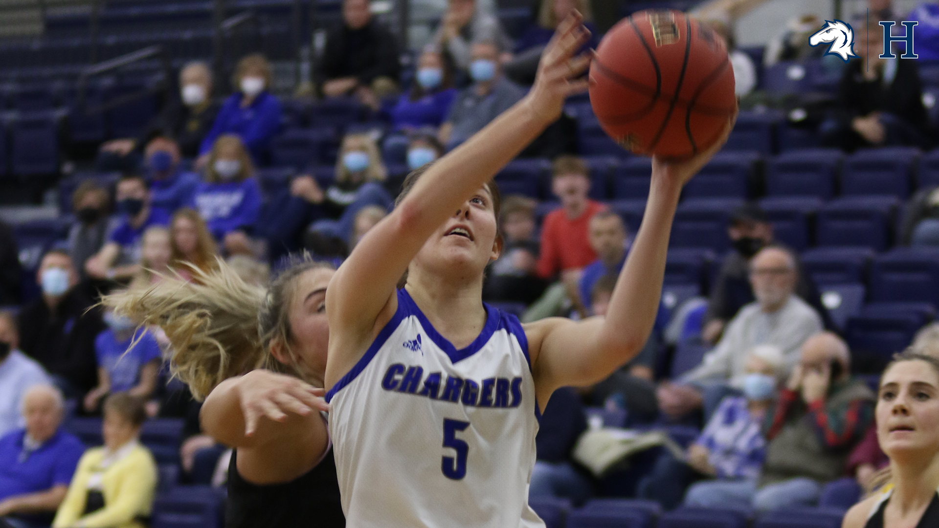 Charger women just miss on upset bid against Ohio Dominican, 87-80