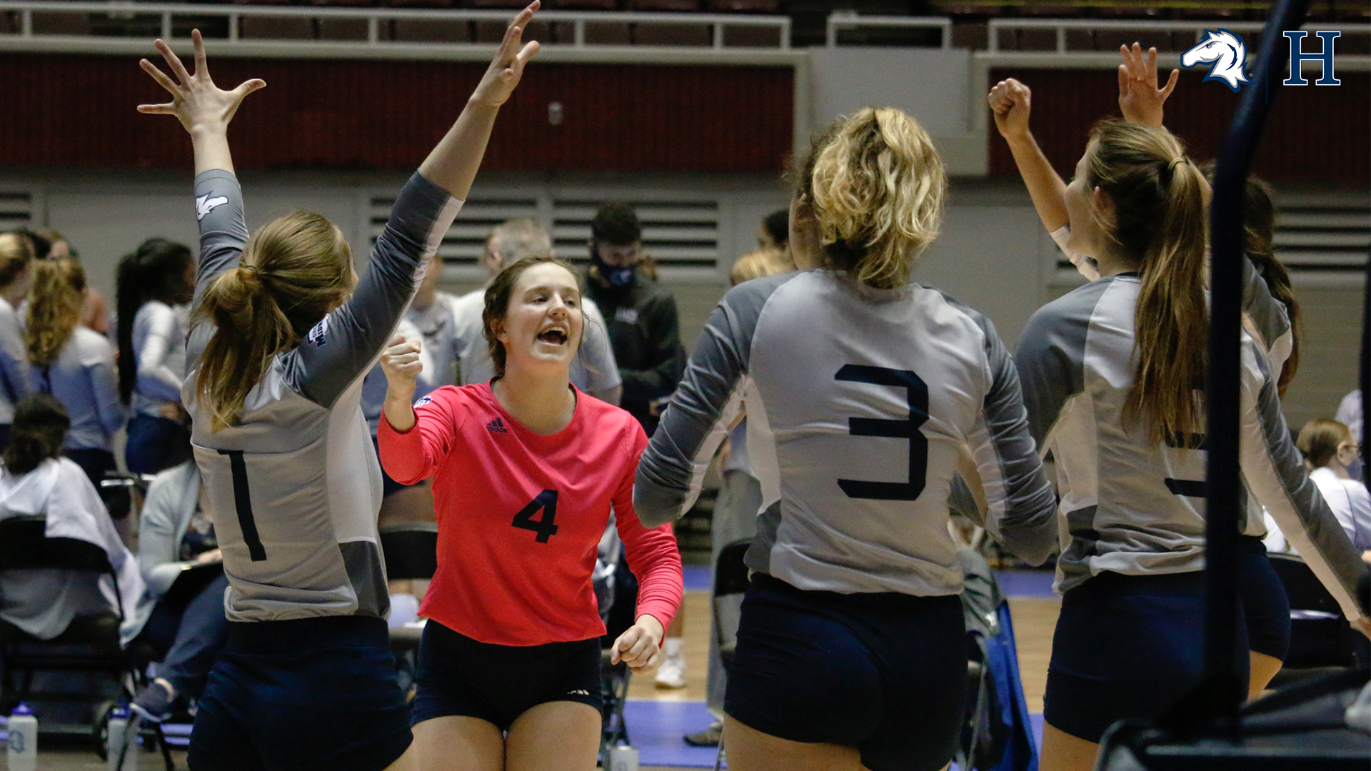 Chargers take silver bracket title with dramatic comeback at AVCA DII Nationals